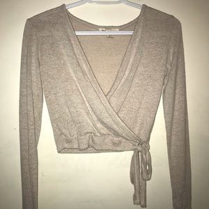 Cropped wrap over top